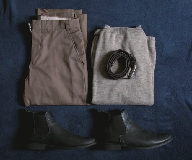 How to Build a Capsule Wardrobe: Simplify and Enhance Your Style