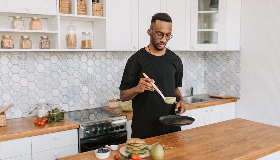 How to Cook Like a Pro: Essential Skills Every Man Should Know