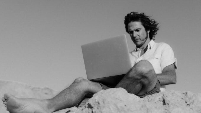 How to Balance Work and Life: Tips for the Modern Man