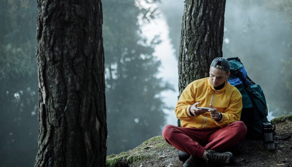 Digital Detox: Unplugging to Reconnect with Nature in 2026