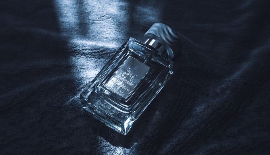 Crafting Your Signature Scent: A Man’s Guide to Fragrance in 2026